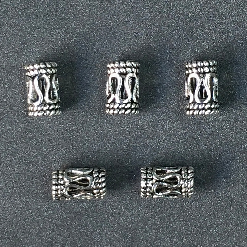 Charm bạc ống thái